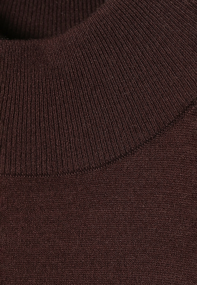 MAXI PLEATED DRESS WITH MOCK TURTLENECK AKSONI MAXI PLEATED DRESS WITH MOCK TURTLENECK AKSONI BROWN 8