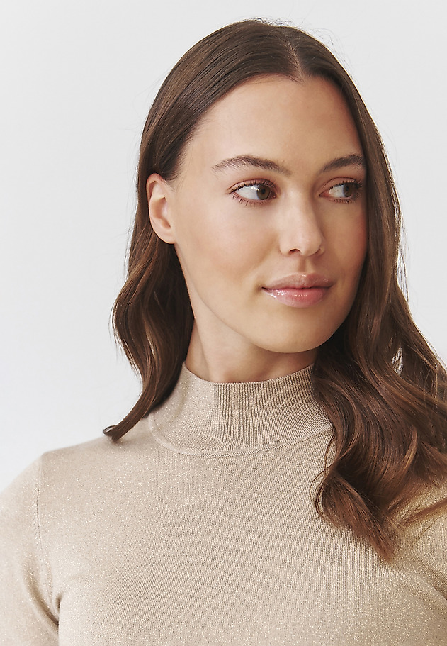 LADIES' JUMPER WITH TURTLENECK AND SHINY YARN — LU 3 LADIES' JUMPER WITH TURTLENECK AND SHINY YARN — LU 3 ŻÓŁTY 4