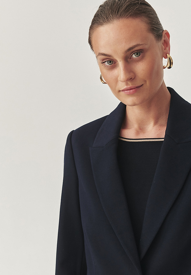 VLNĚNÝ BLAZER S KNOFLÍKOVÝM ZÁVĚSEM - SERMA VLNĚNÝ BLAZER S KNOFLÍKOVÝM ZÁVĚSEM - SERMA TMAVĚ MODRÁ 4