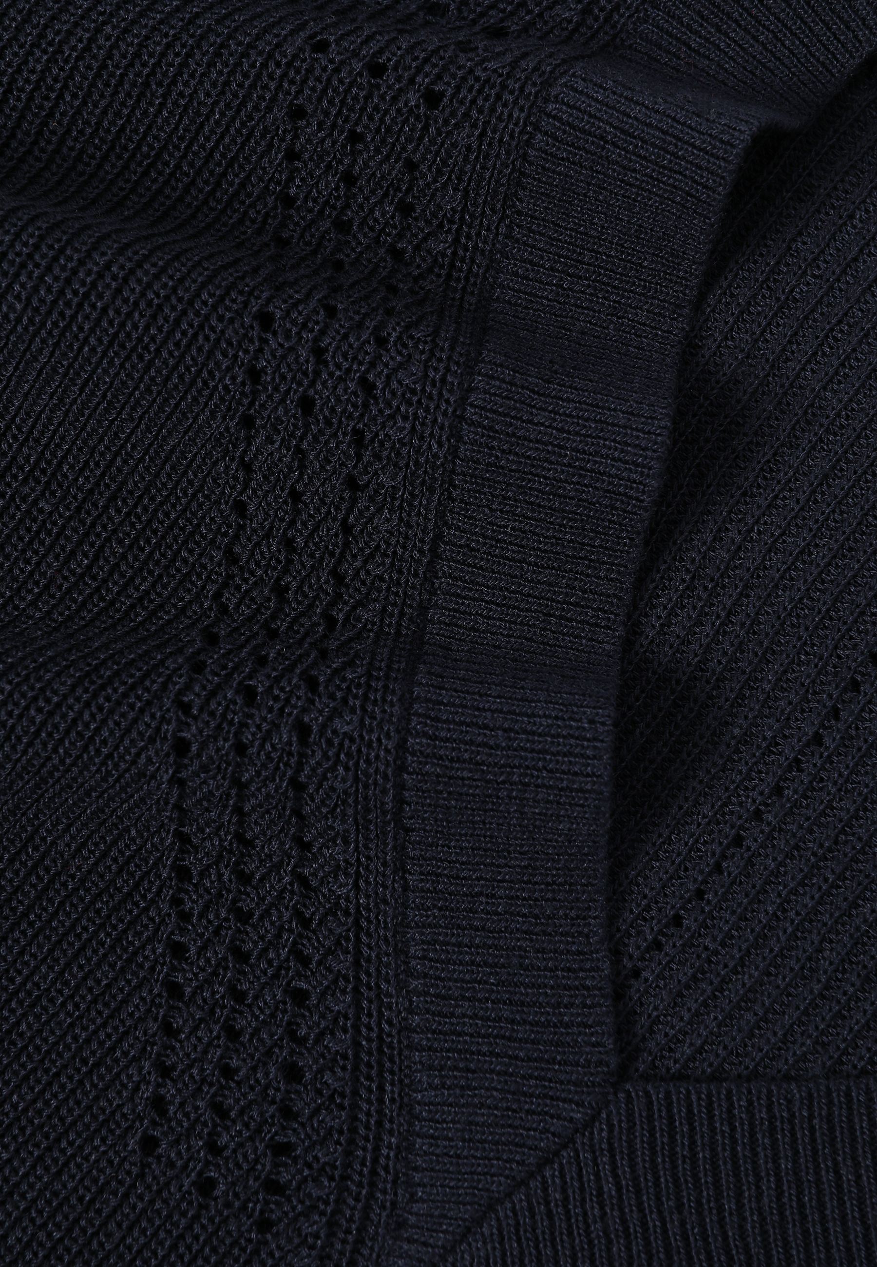 SWOBODNY SWETER - NEZARA