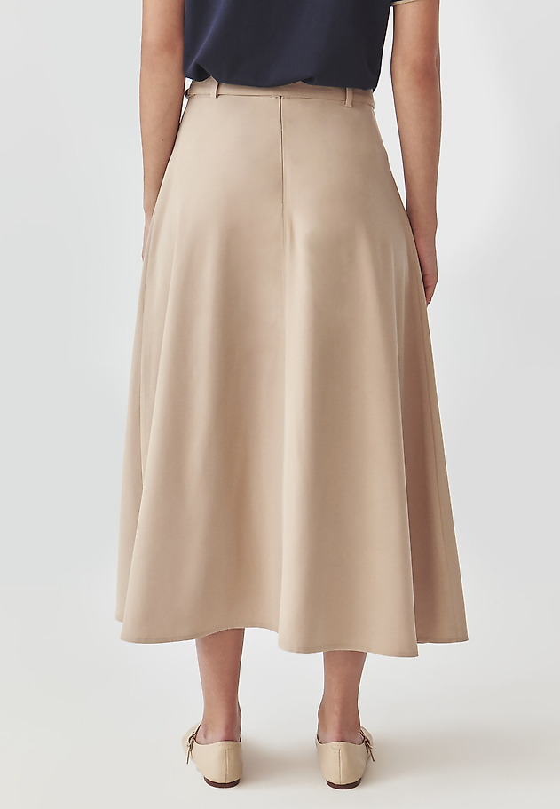 LADIES’ SKIRT WITH DECORATIVE BELT AND A BUCKLE - ORMI LADIES’ SKIRT WITH DECORATIVE BELT AND A BUCKLE - ORMI BEŻOWY 3