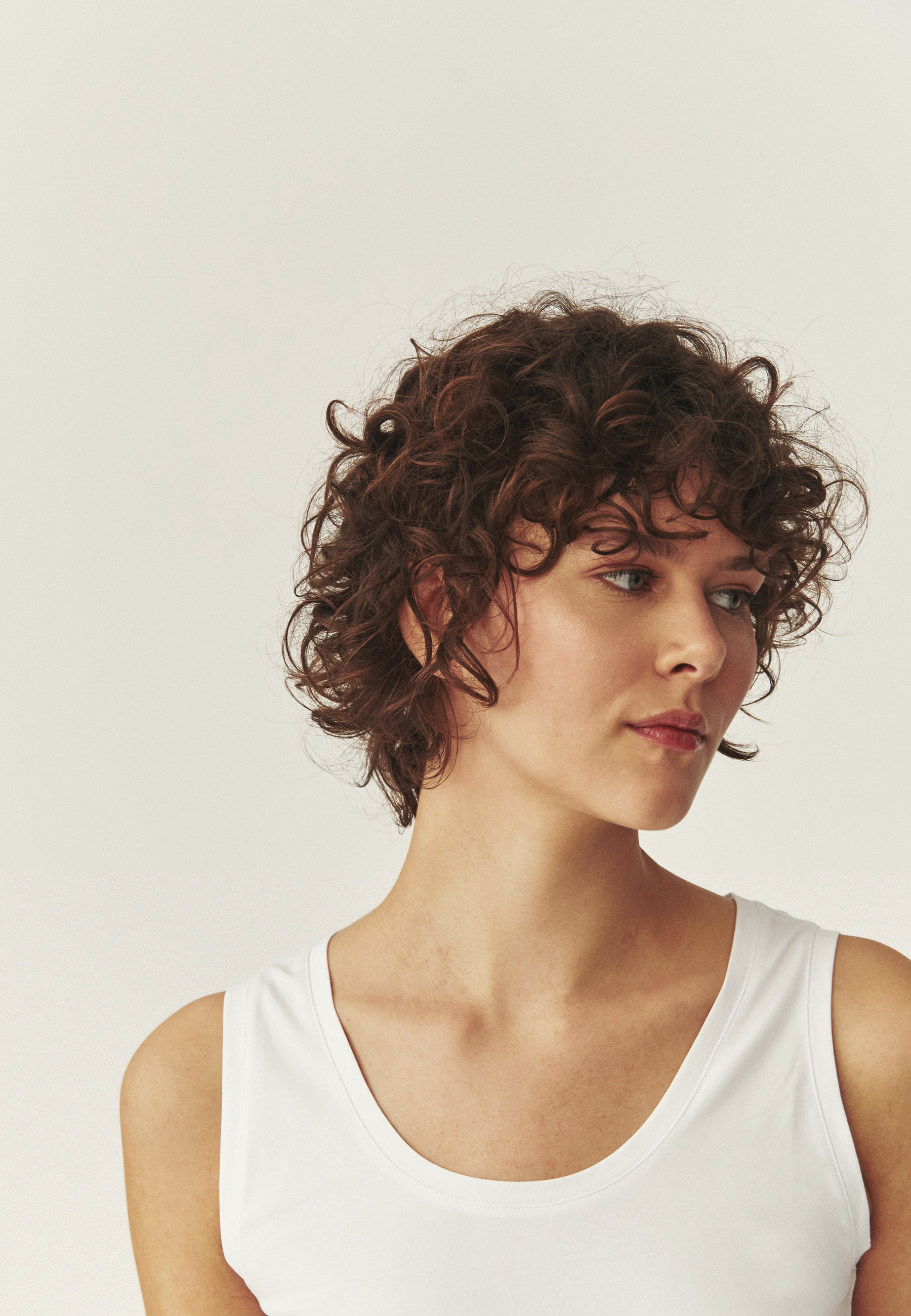 BLUZĂ DIN BUMBAC, FĂRĂ MÂNECI - ROFA ALB 2