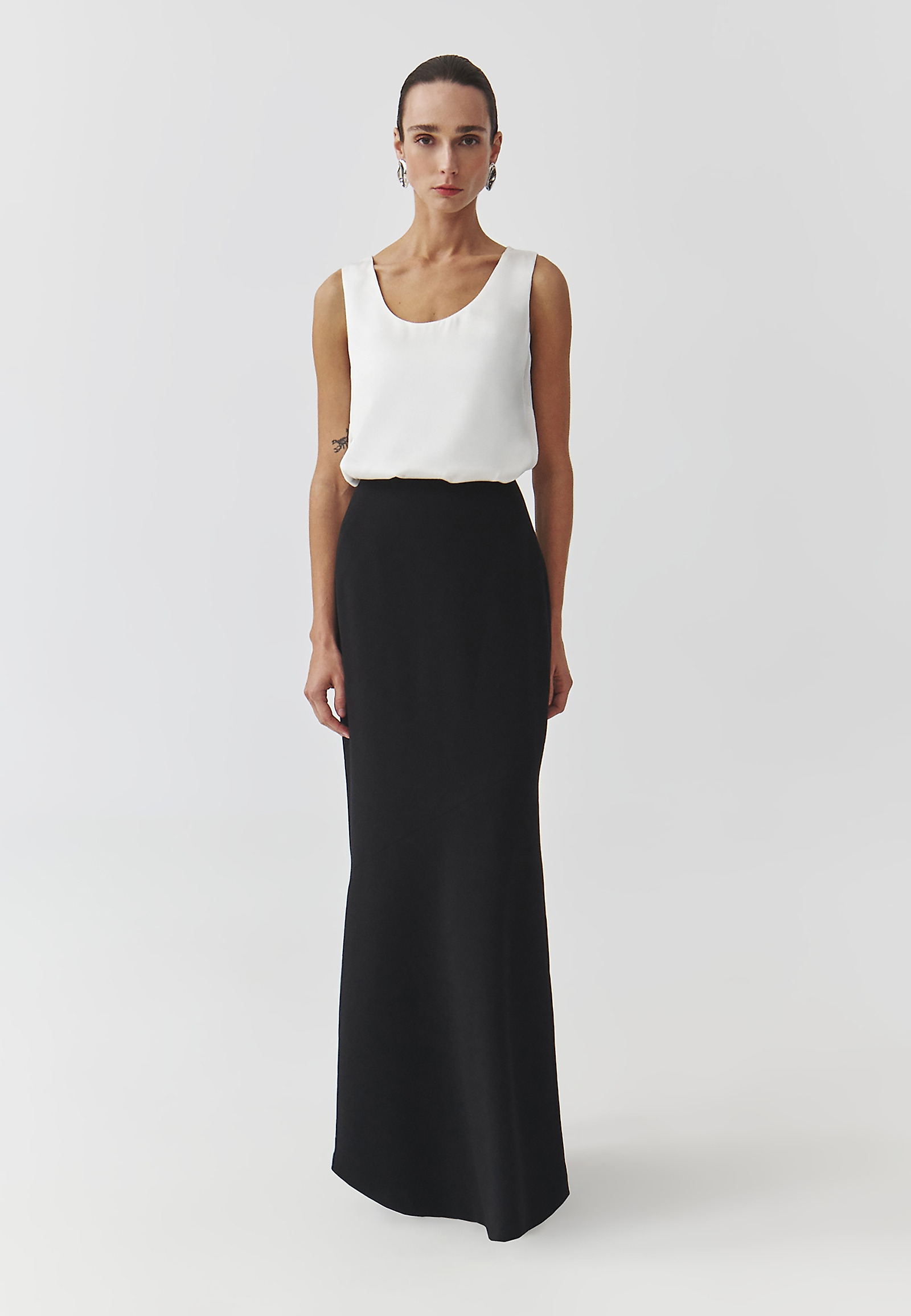 ELEGANTNO TKANO MAKSI KRILO - PALOMA 3 ELEGANTNO TKANO MAKSI KRILO - PALOMA 3 ČRNA 102974