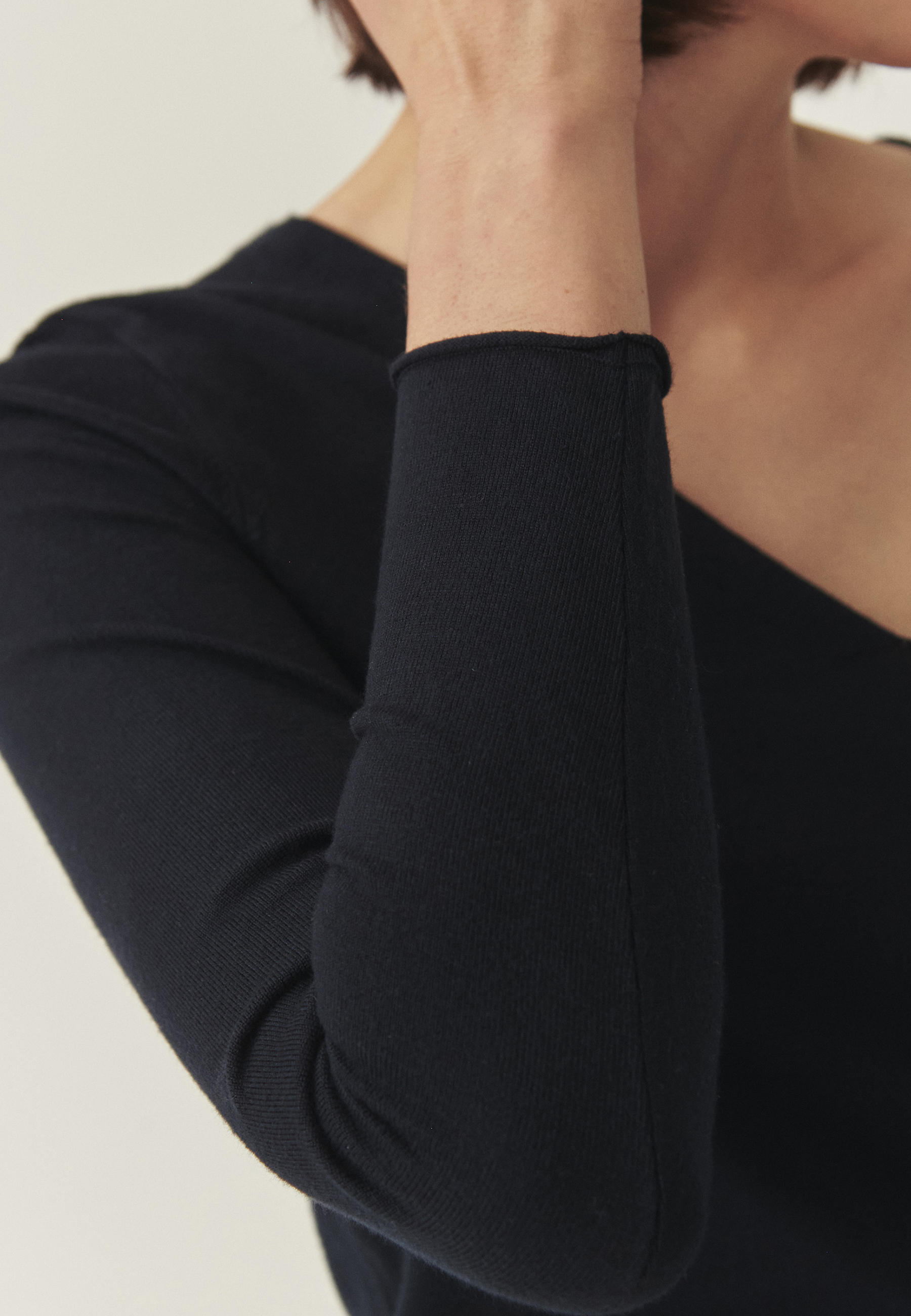 PLISOWANA SUKIENKA MIDI - NAVISERA GRANATOWY 2