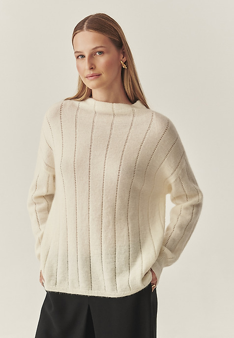 OVERSIZOWY SWETER DAMSKI Z GOLFEM — PEARL ECRU 2