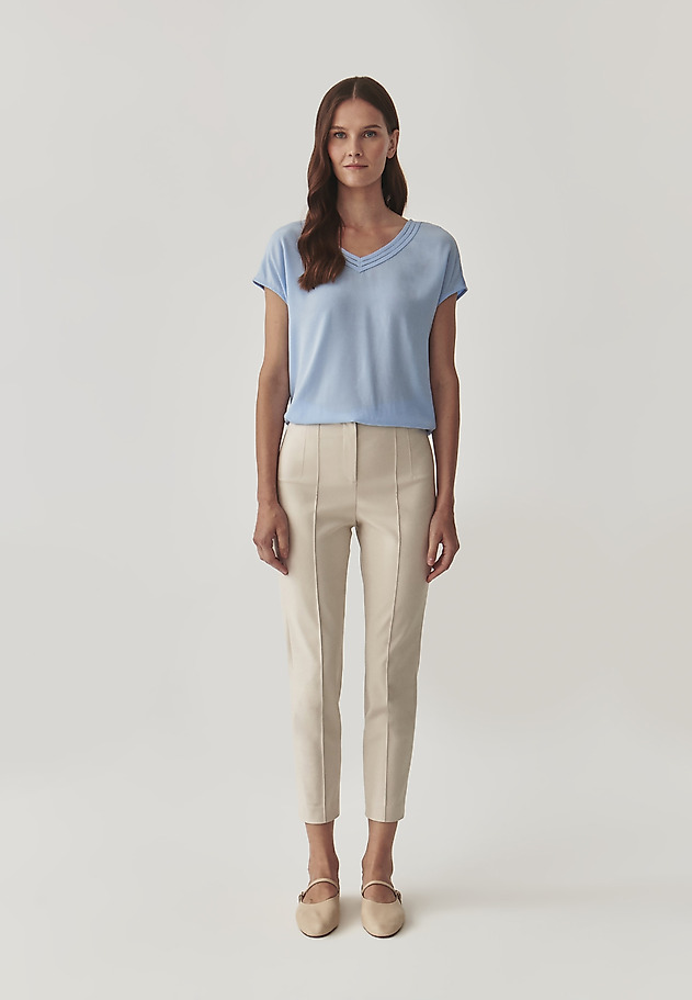 LADIES’ TAILORED TROUSERS WITH TAPERED LEGS - MIWO LADIES’ TAILORED TROUSERS WITH TAPERED LEGS - MIWO BEŻOWY 2