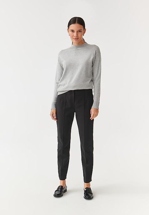 UNIVERZÁLNÍ DÁMSKÝ SVETR S POLOROLÁKEM NAWIKO 1 ŠEDÁ 2