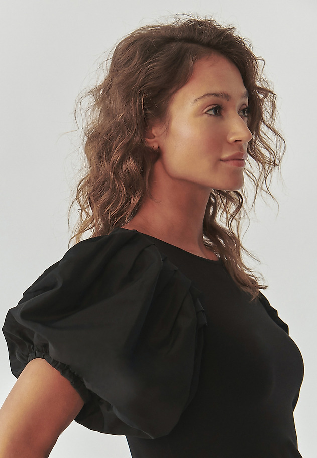 LADIES’ FITTED BLOUSE WITH PUFFED SLEEVES - MENORIA LADIES’ FITTED BLOUSE WITH PUFFED SLEEVES - MENORIA BLACK 5