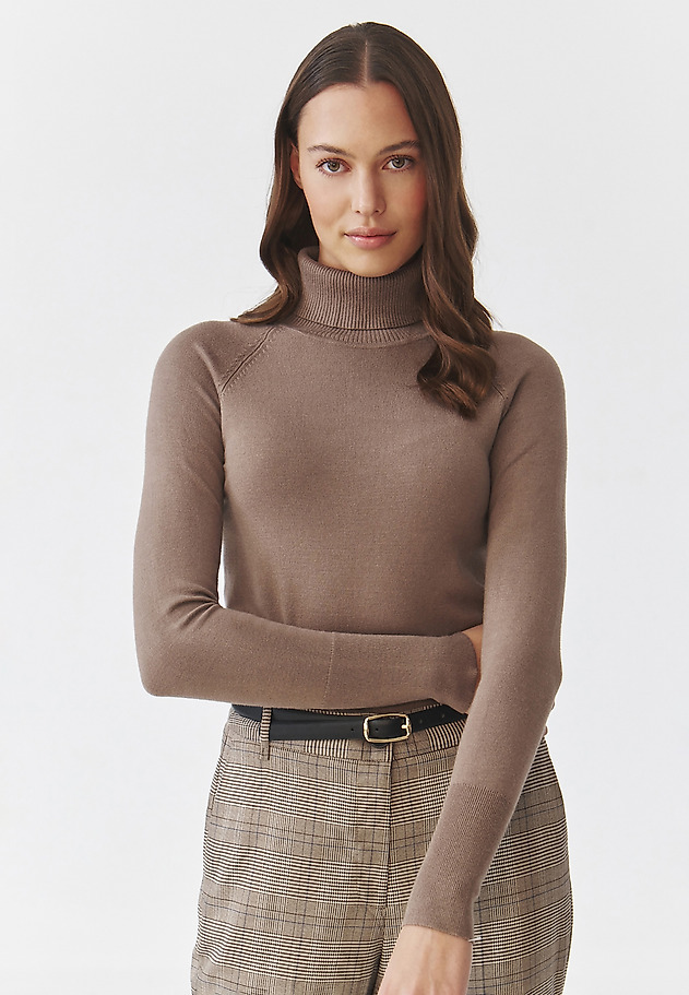 CLASSIC LADIES' TURTLENECK SWEATER - NEKOKI CLASSIC LADIES' TURTLENECK SWEATER - NEKOKI BEIGE 1