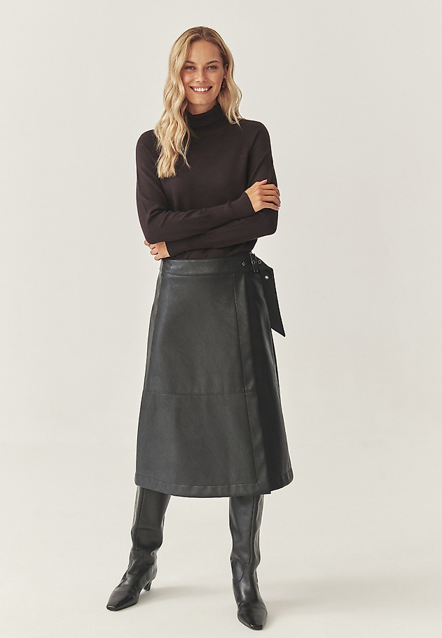 KLASIČNI TURTLENECK JUMPERS - NEKOKI KLASIČNI TURTLENECK JUMPERS - NEKOKI RJAVA 5