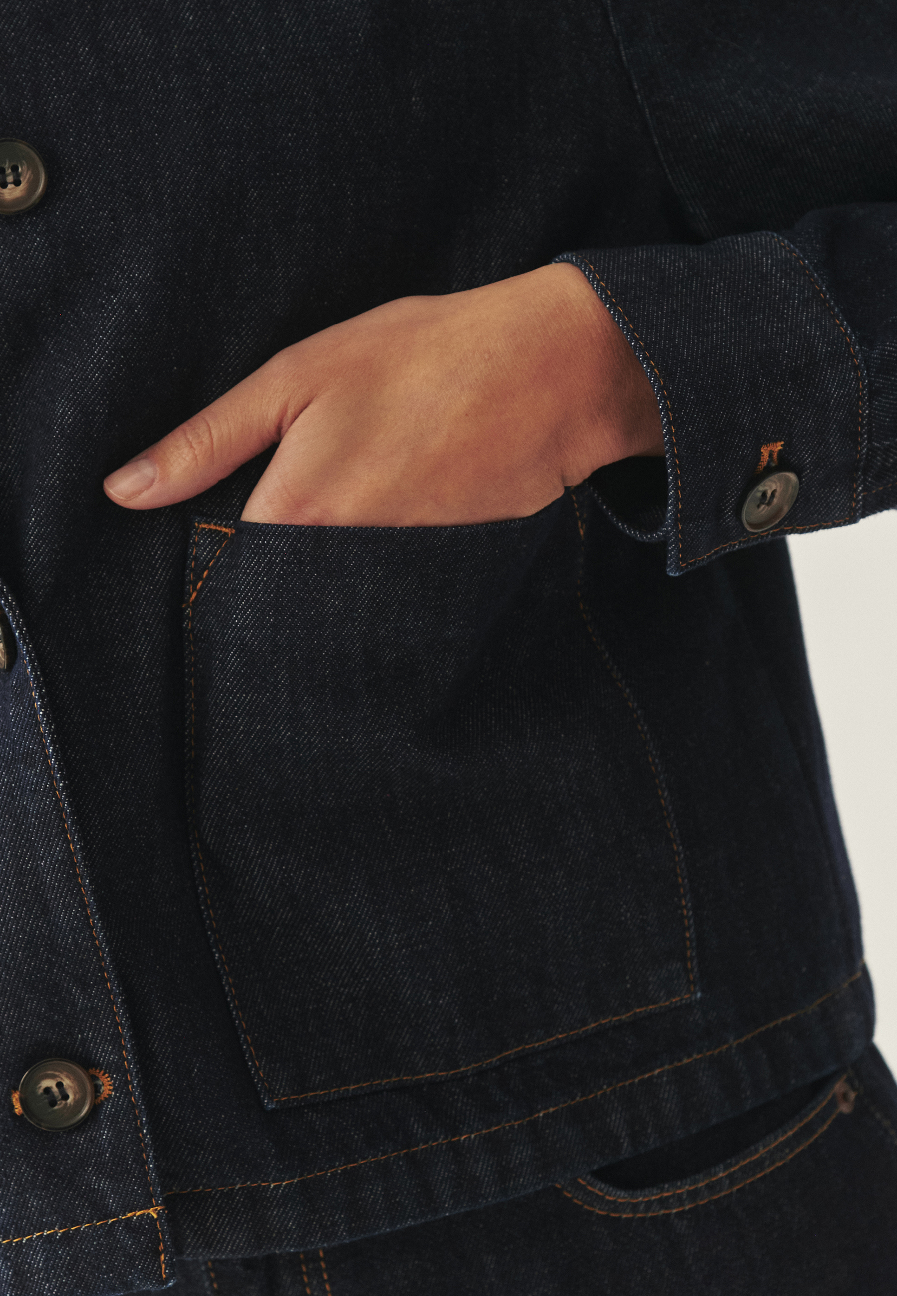 DENIMOWA KURTKA O PUDEŁKOWYM KROJU - BOXA GRANATOWY 2