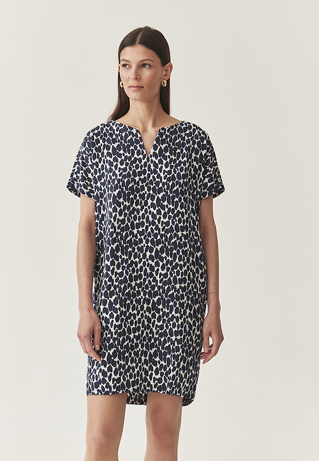 ROCHIE MODELATĂ DIN VISCOZĂ LENZING™ ECOVERO™ - OWERITA ROCHIE MODELATĂ DIN VISCOZĂ LENZING™ ECOVERO™ - OWERITA ALBASTRU 2