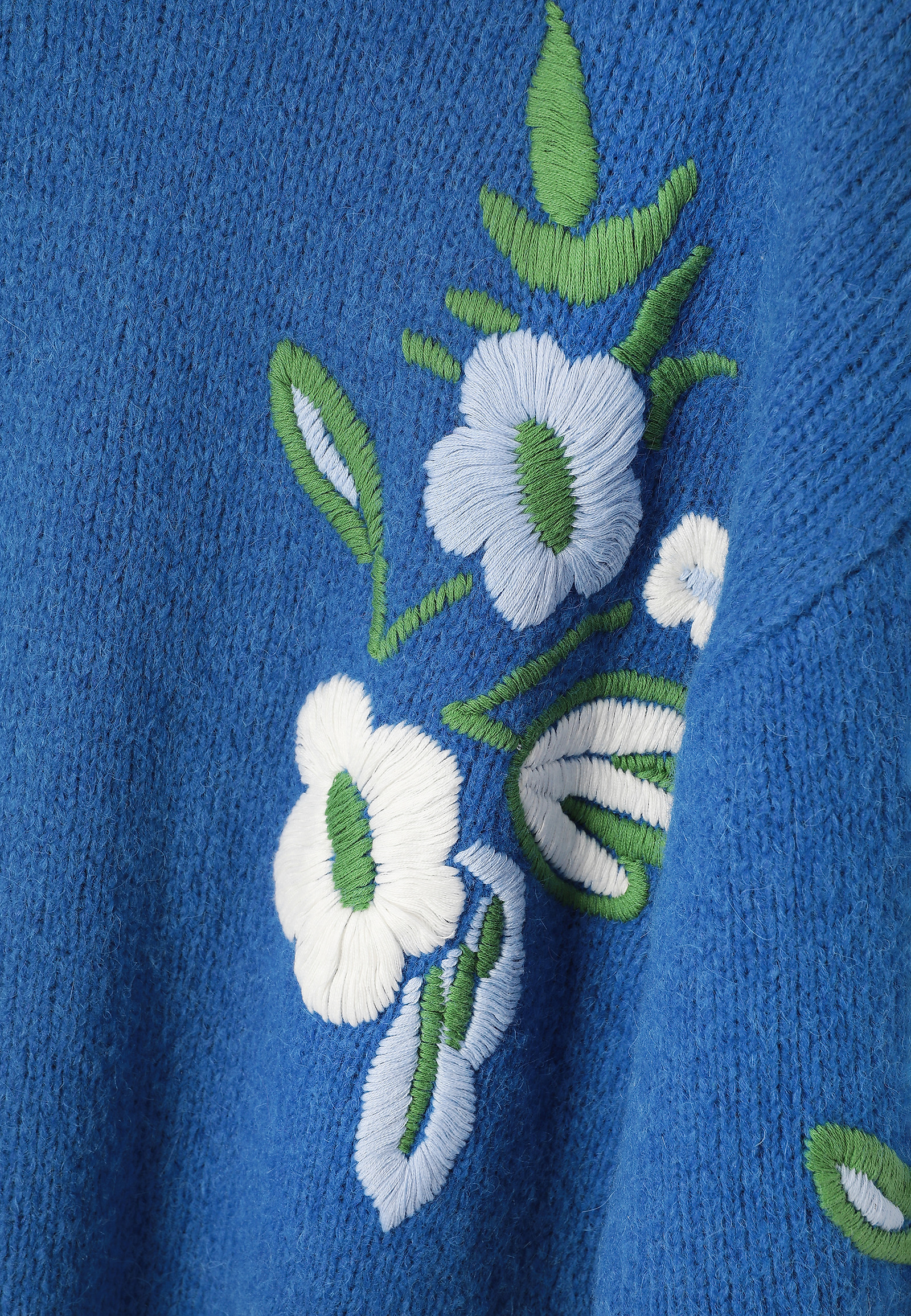 LOOSE-FIT SWEATER WITH FLORAL PATTERN- ASAMI LOOSE-FIT SWEATER WITH FLORAL PATTERN- ASAMI BLUE 116357