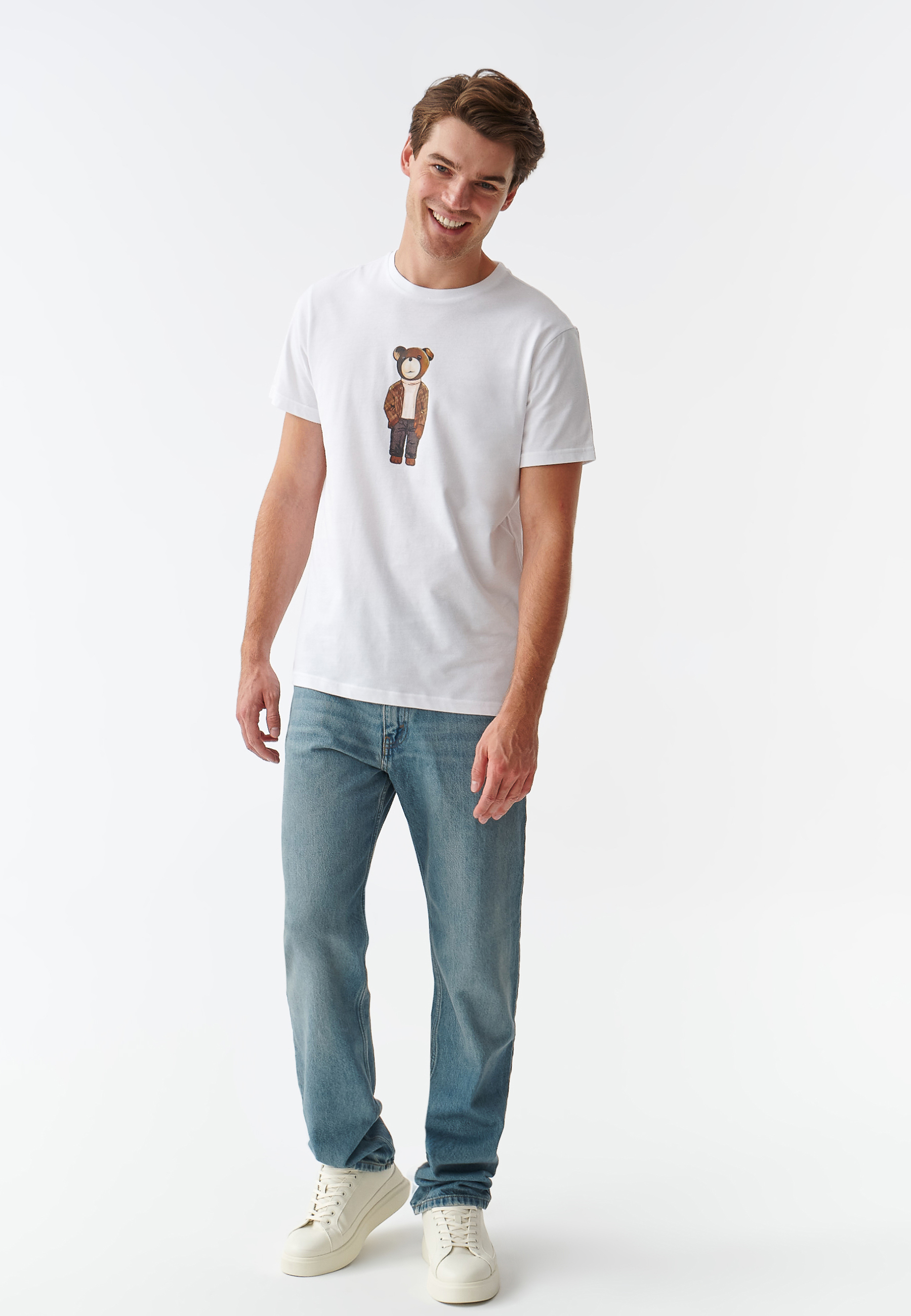 PÁNSKÉ TRIČKO S VÝŠIVKOU MEDVÍDKA UŠÁČKA MIKIN