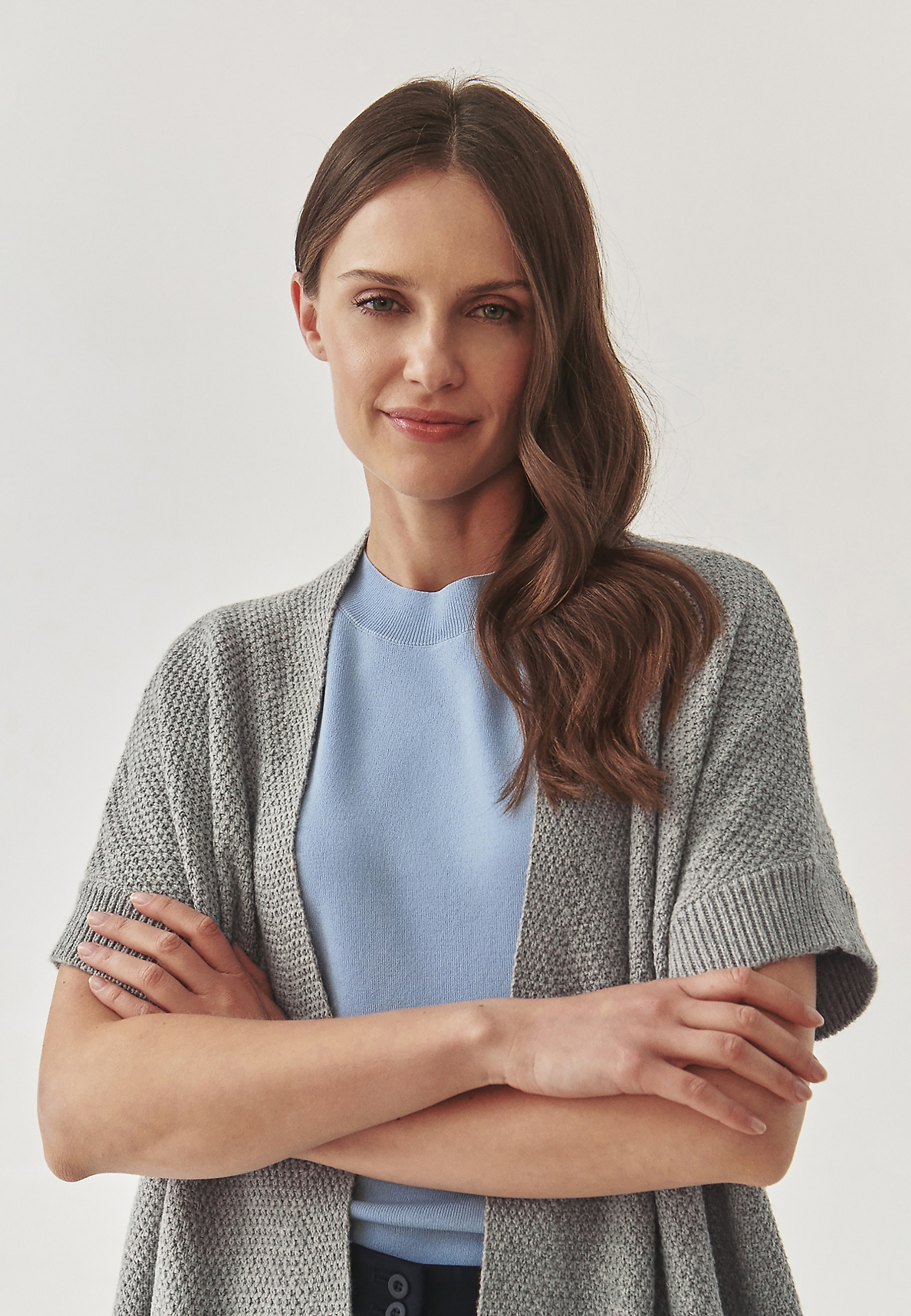 PULOVER DE DAMĂ LUNG, STRUCTURAL, TIP CARDIGAN - PULOVER PULOVER DE DAMĂ LUNG, STRUCTURAL, TIP CARDIGAN - PULOVER GRI 99093