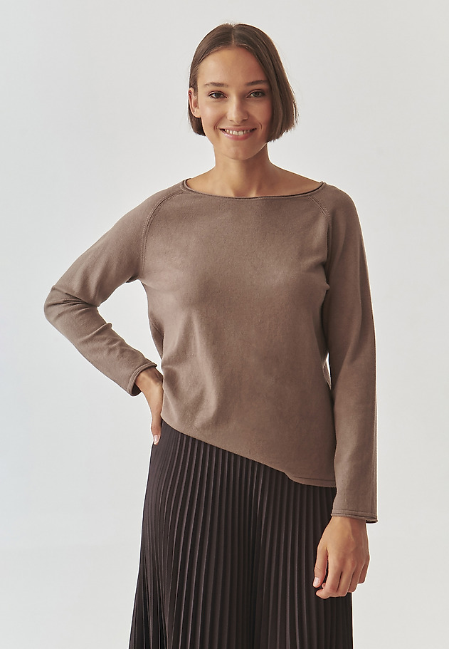 CLASSIC LADIES' SWEATER WITH BOAT-SHAPED NECKLINE - BROOKE CLASSIC LADIES' SWEATER WITH BOAT-SHAPED NECKLINE - BROOKE BEIGE 3
