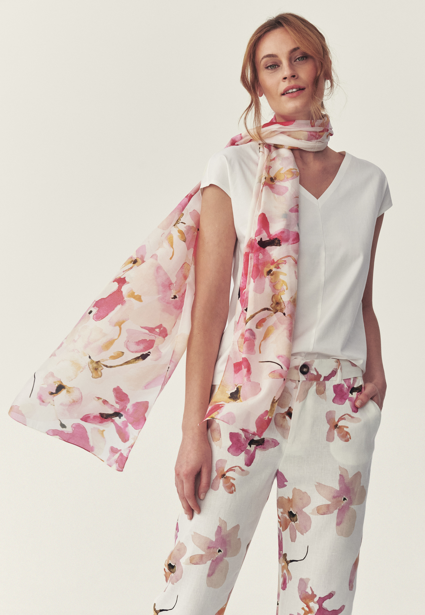 HEDVÁBNÝ ŠÁTEK – MADI