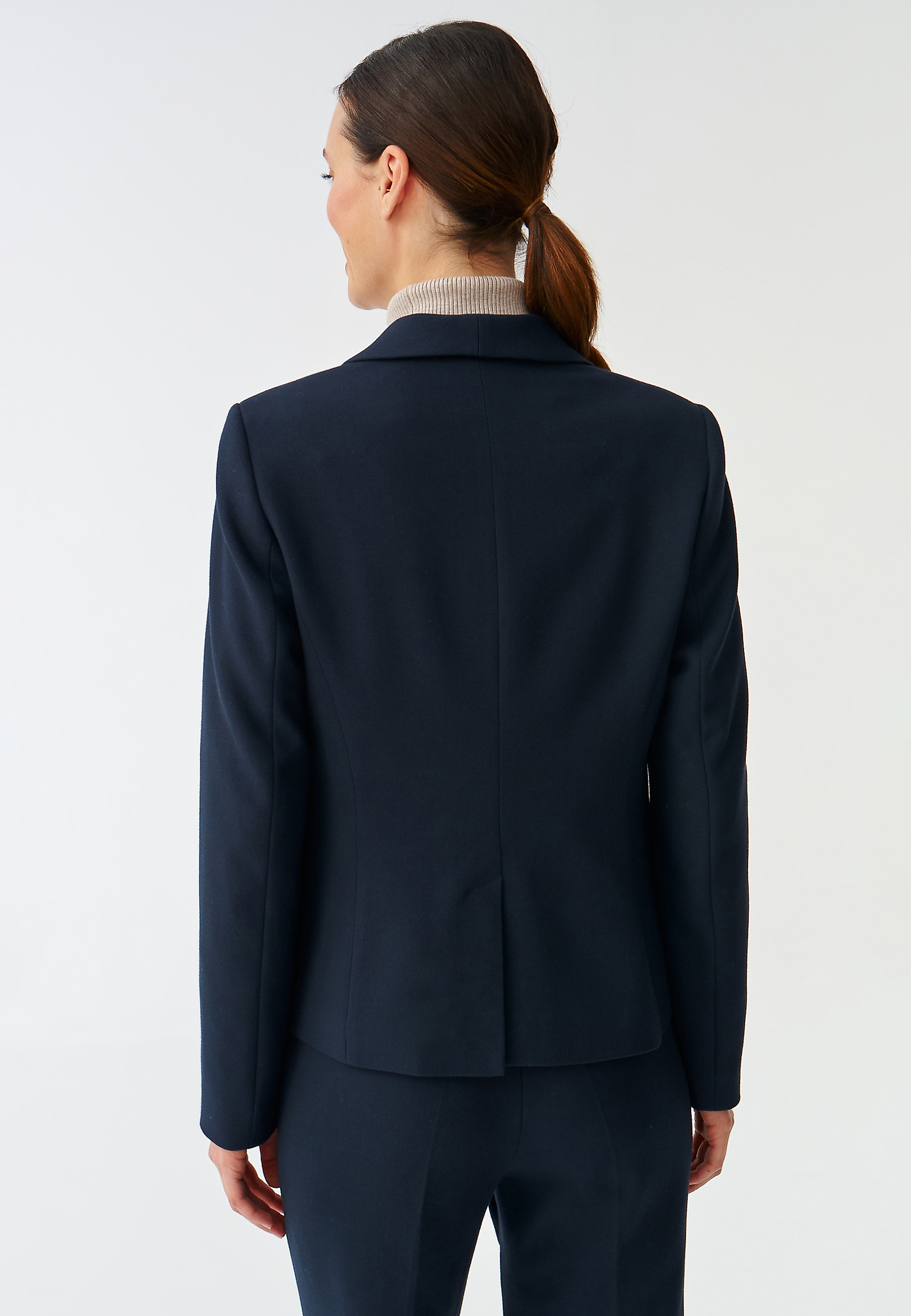 DAMSKI KLASIČNI BLAZER SZALO DAMSKI KLASIČNI BLAZER SZALO TEMNO MODRA 90329