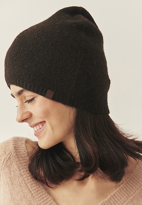 KLASYCZNA CZAPKA Z DOMIESZKĄ WEŁNY - SNUGI 1 KLASYCZNA CZAPKA Z DOMIESZKĄ WEŁNY - SNUGI 1