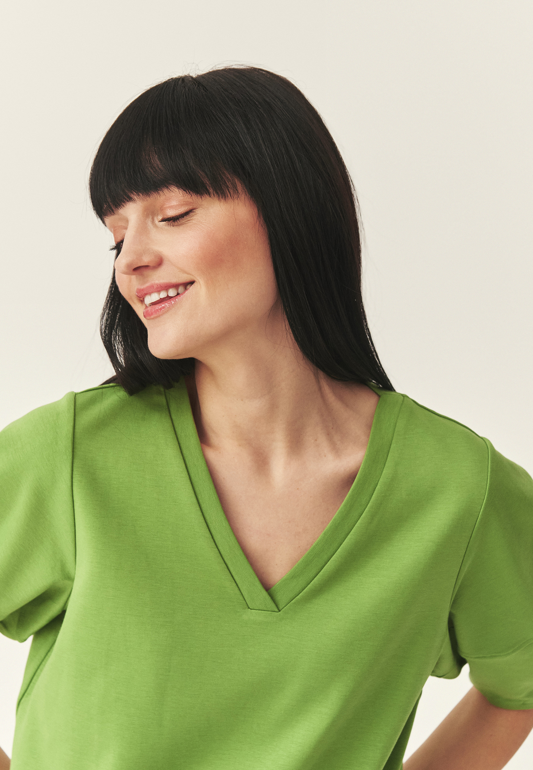 BLUZKA Z BUFIASTYM RĘKAWEM - BEESA 1