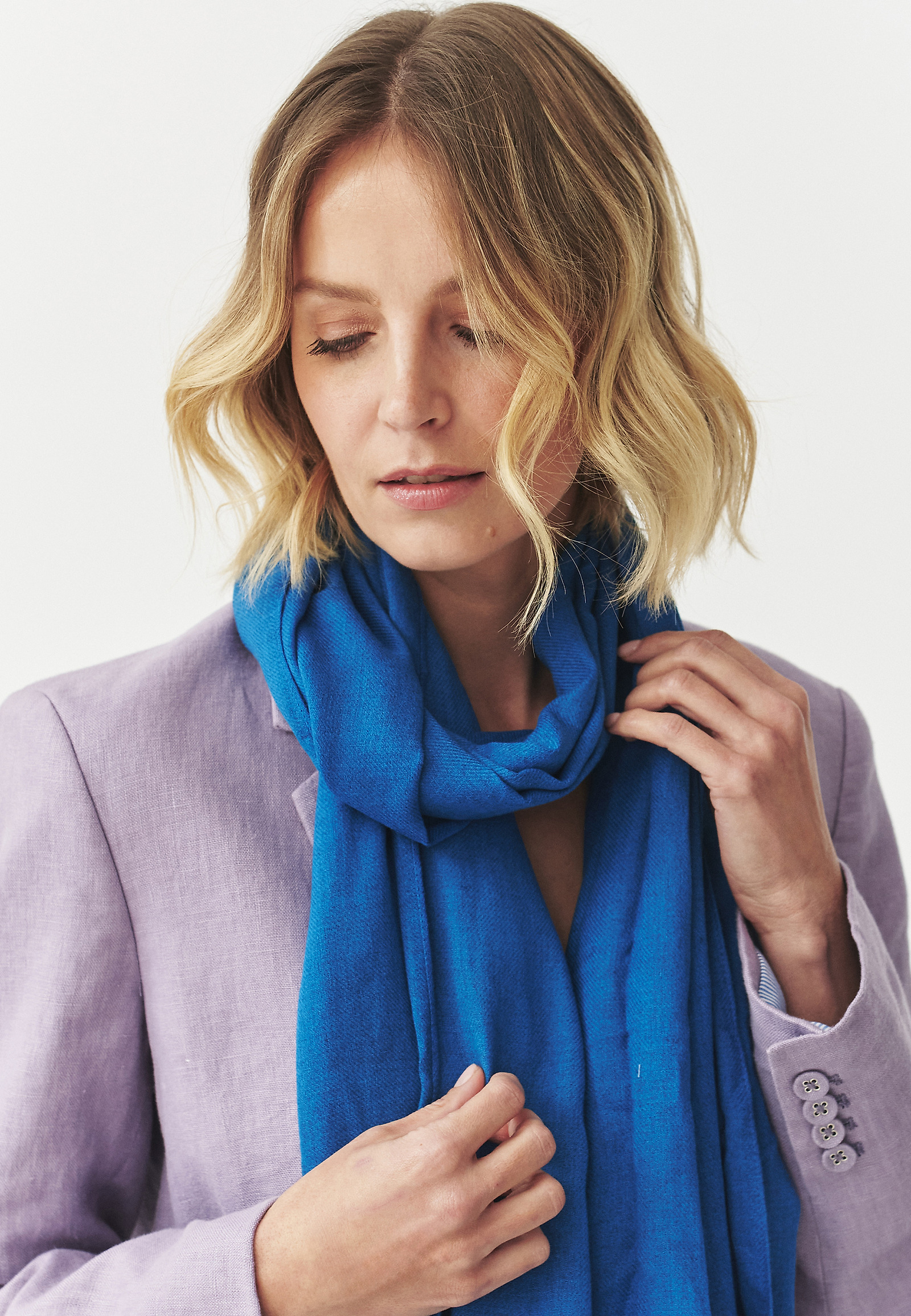 LADIES' COTTON SCARF — SENICA color BLUE