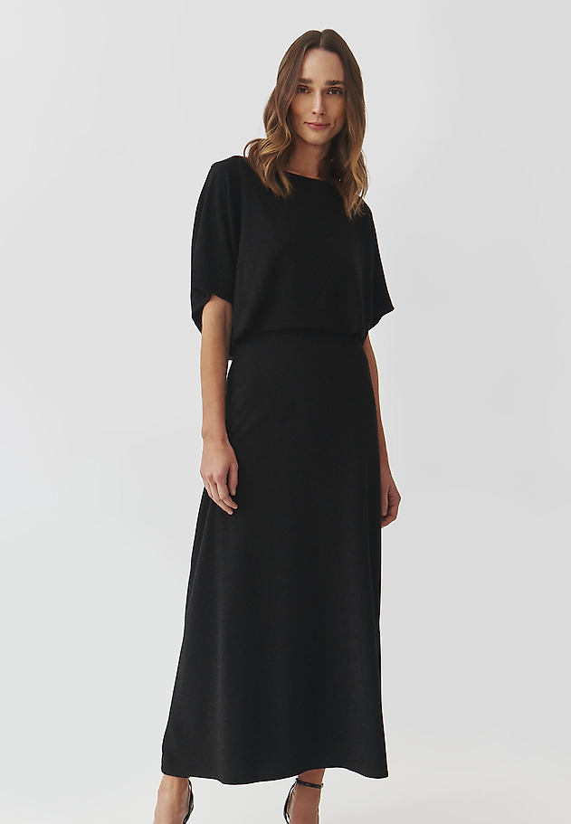 ELEGANCKA SUKIENKA MAXI Z POŁYSKUJĄCĄ PRZĘDZĄ — KATIE ELEGANCKA SUKIENKA MAXI Z POŁYSKUJĄCĄ PRZĘDZĄ — KATIE CZARNY 1