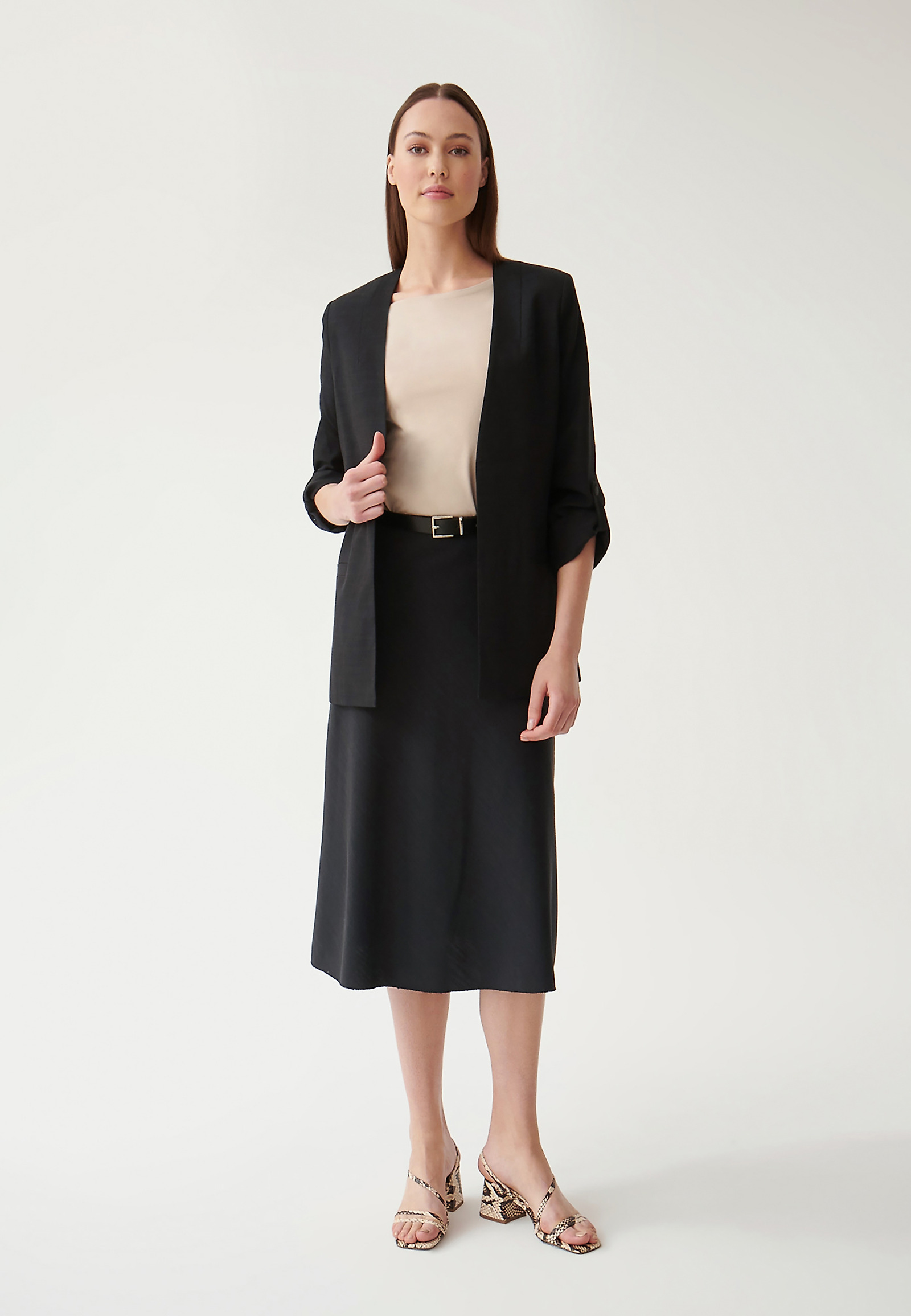 DAMSKI PREVELIK BLAZER LEMARIA DAMSKI PREVELIK BLAZER LEMARIA ČRNA 89024