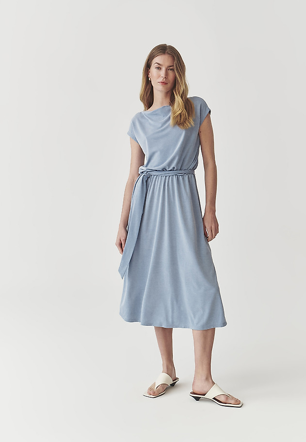 ROCHIE MIDI DIN TRICOT, CU DECOLTEU TIP „CASCADĂ” - SESSINI ROCHIE MIDI DIN TRICOT, CU DECOLTEU TIP „CASCADĂ” - SESSINI ALBASTRU 1