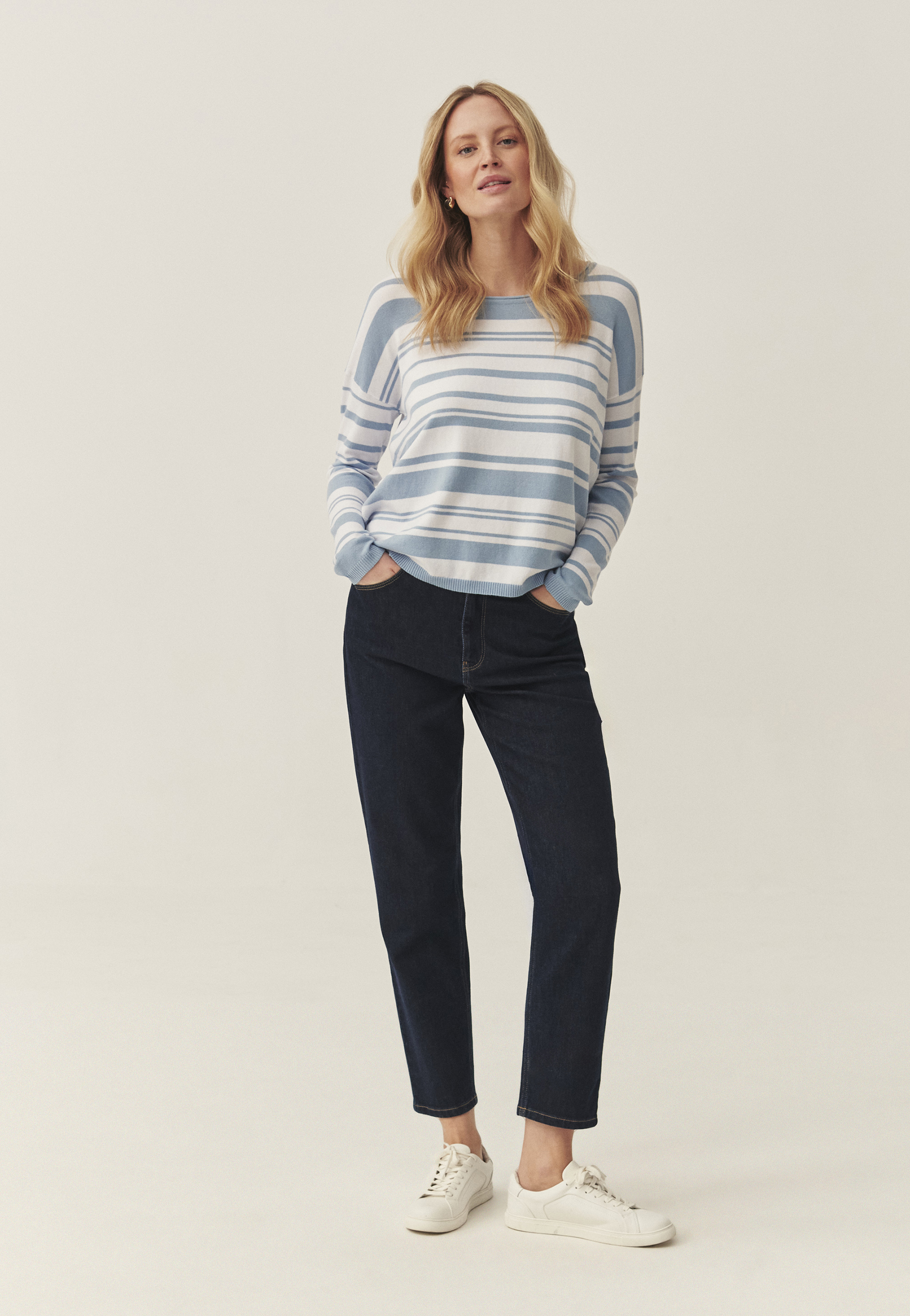 PULOVER DE DAMĂ CU DUNGI NEREGULATE - STRIPPI MULTICOLOR 2