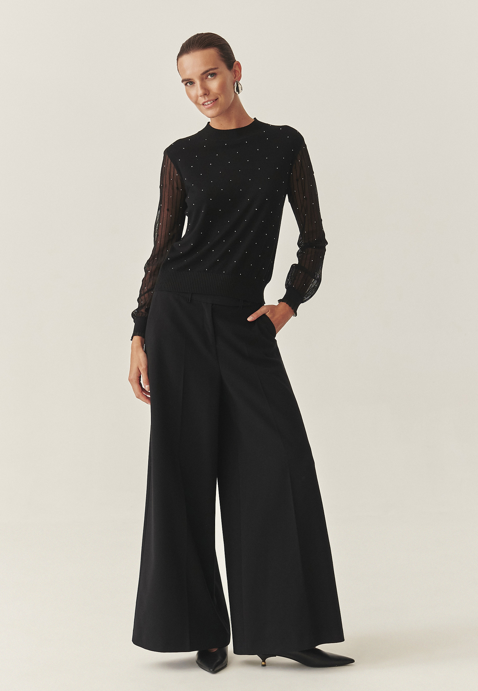 BLACK JUMPER WITH SPARKLY DETAILS - MESHY BLACK JUMPER WITH SPARKLY DETAILS - MESHY BLACK 118344