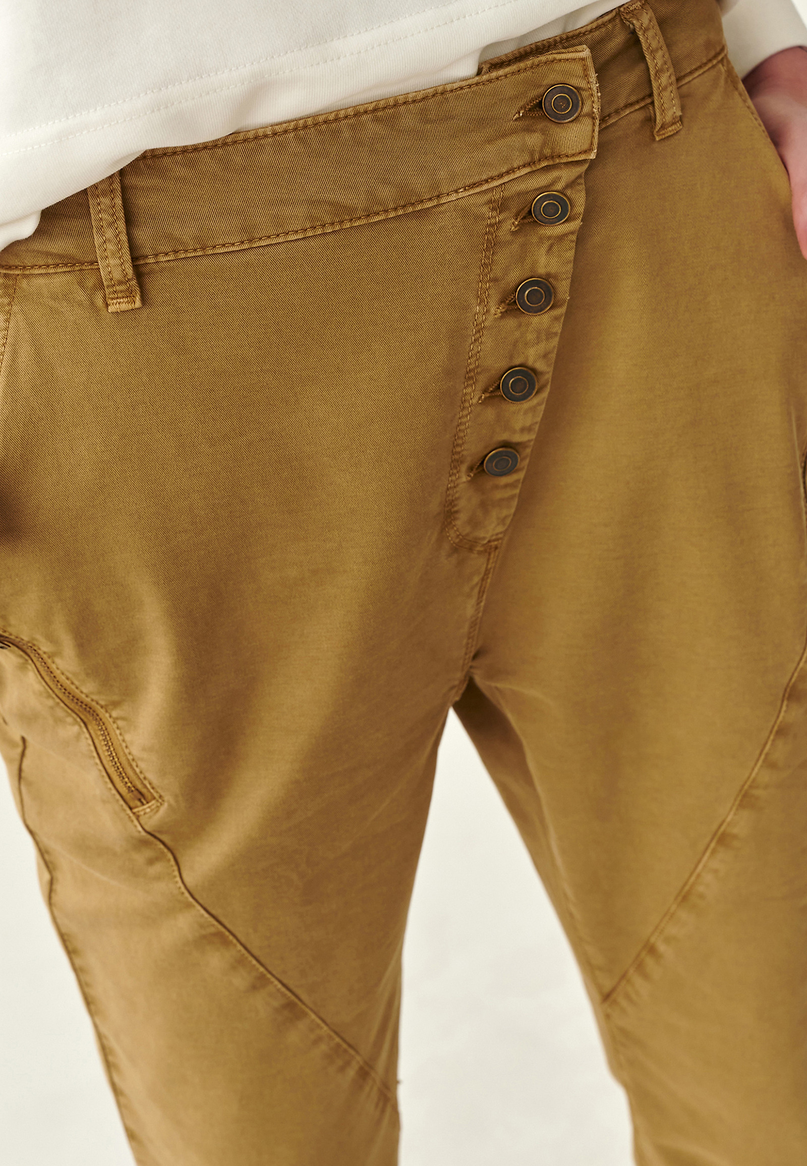 PANTALONI DE DAMĂ BOYFRIEND FIGA PANTALONI DE DAMĂ BOYFRIEND FIGA BEJ 79992