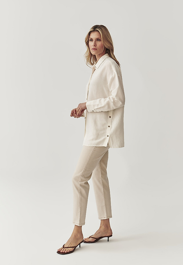 LADIES’ SHIRT WITH SIDE BUTTONS - SUZA LADIES’ SHIRT WITH SIDE BUTTONS - SUZA ECRU 1