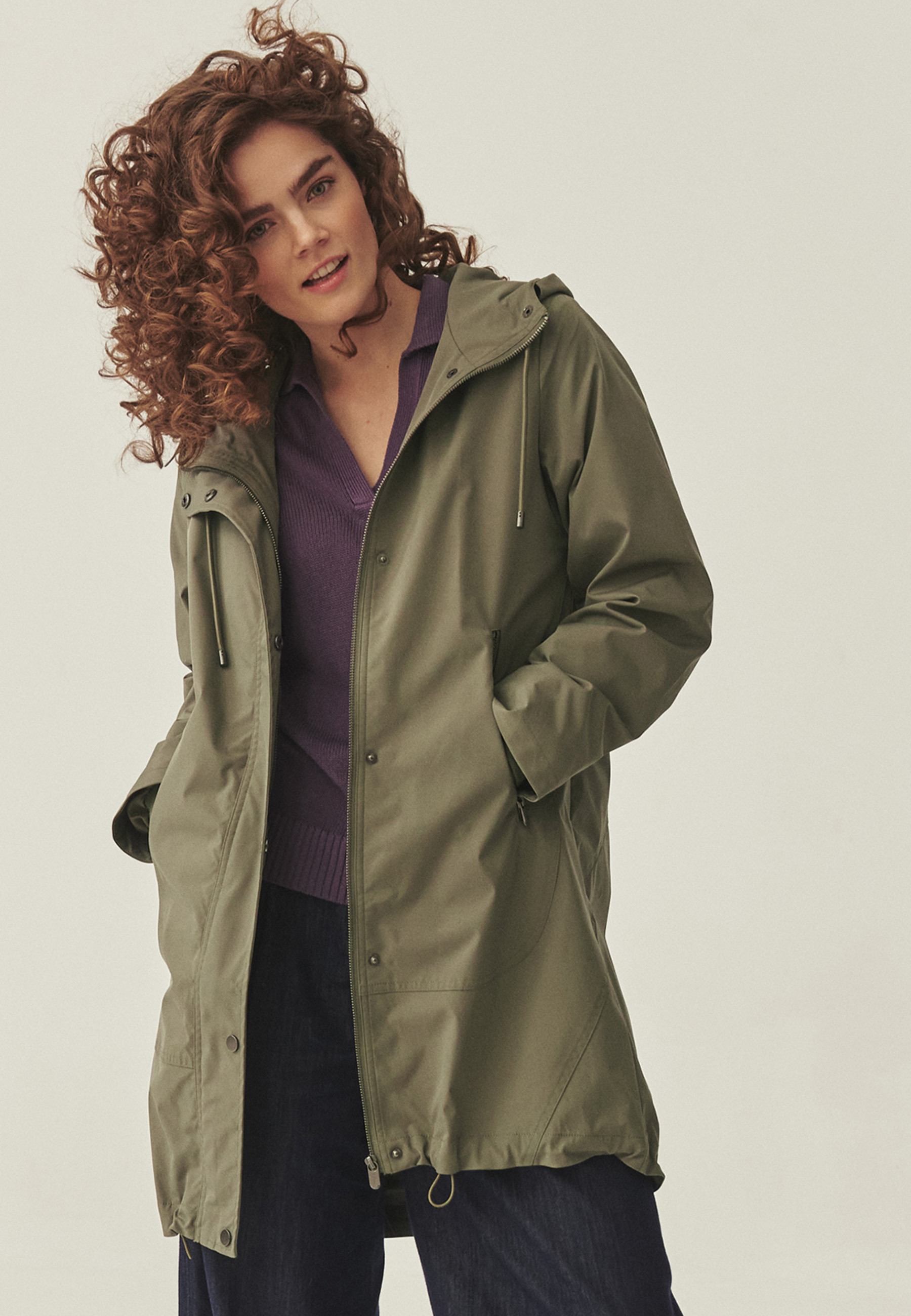 LEŽÉRNÍ BUNDA S KAPUCÍ – KORKIZA ZELENÁ 2