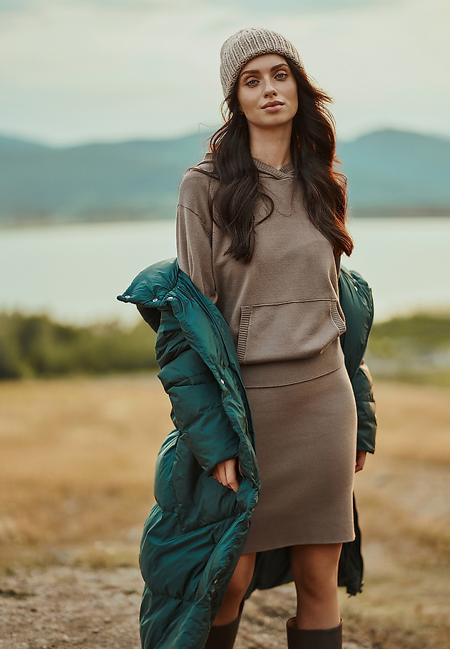 DZIANINOWA SPÓDNICA O OŁÓWKOWYM KROJU - GEME DZIANINOWA SPÓDNICA O OŁÓWKOWYM KROJU - GEME BEŻOWY 1