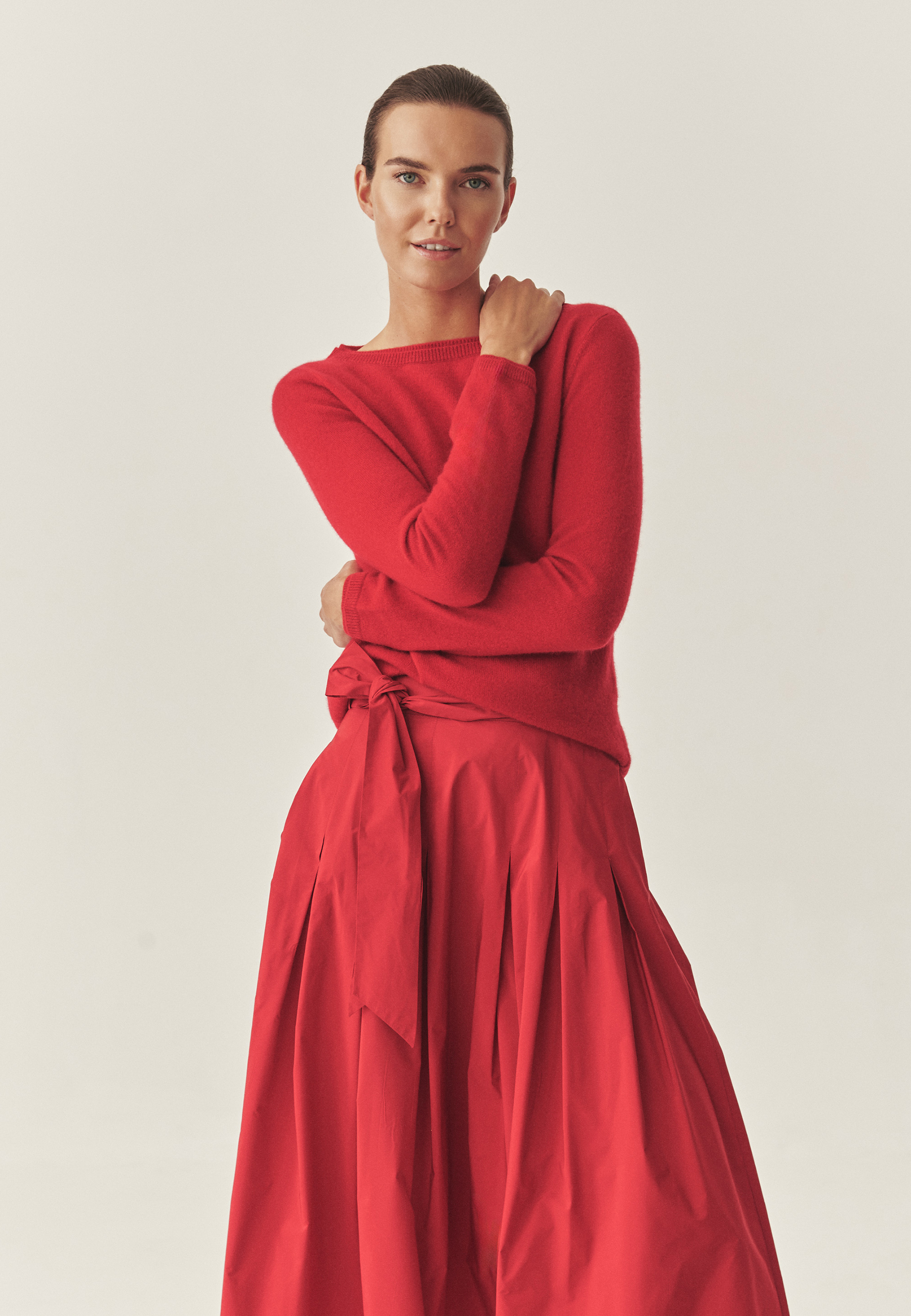 KAŠMIRSKI PULOVER Z ČOLNASTIM VRATOM - LEMON RDEČA 2