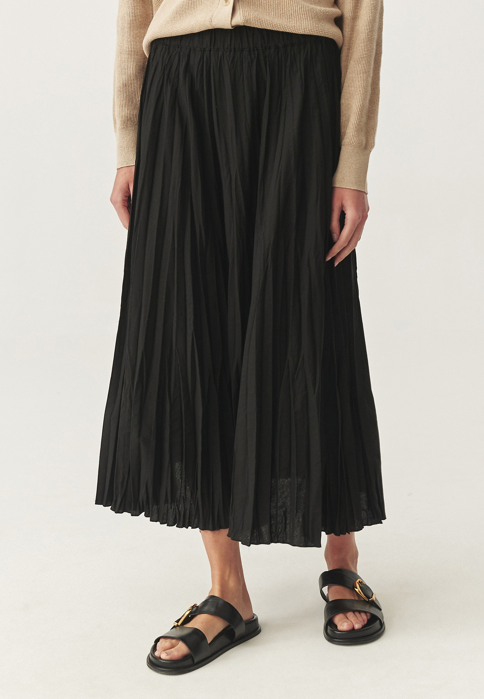 MIDI SUKŇA S PÁSIKMI - VERNONA 1 MIDI SUKŇA S PÁSIKMI - VERNONA 1 ČIERNA 113682