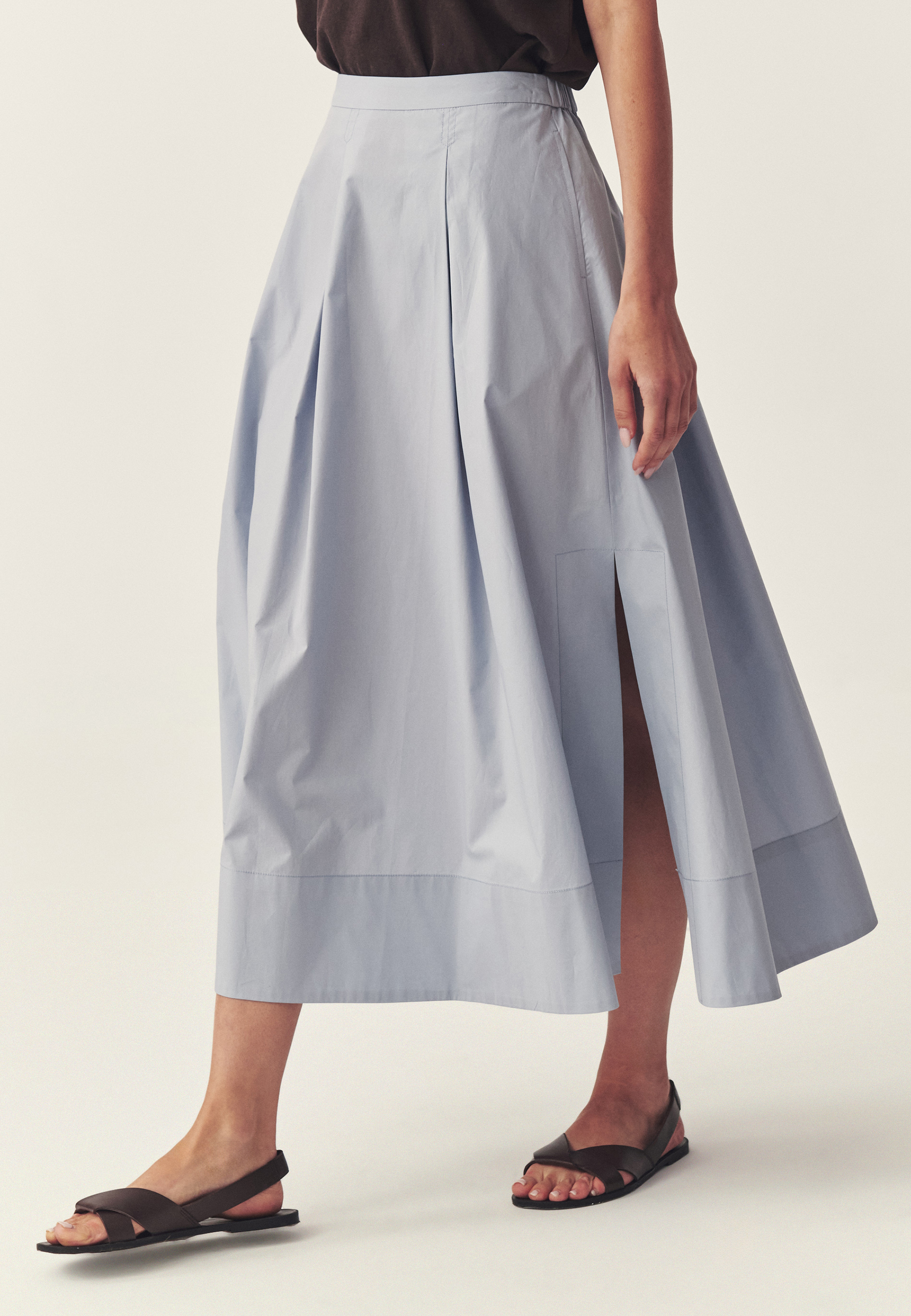 ROZŠÍŘENÁ BAVLNĚNÁ SUKNĚ – KOPENTI