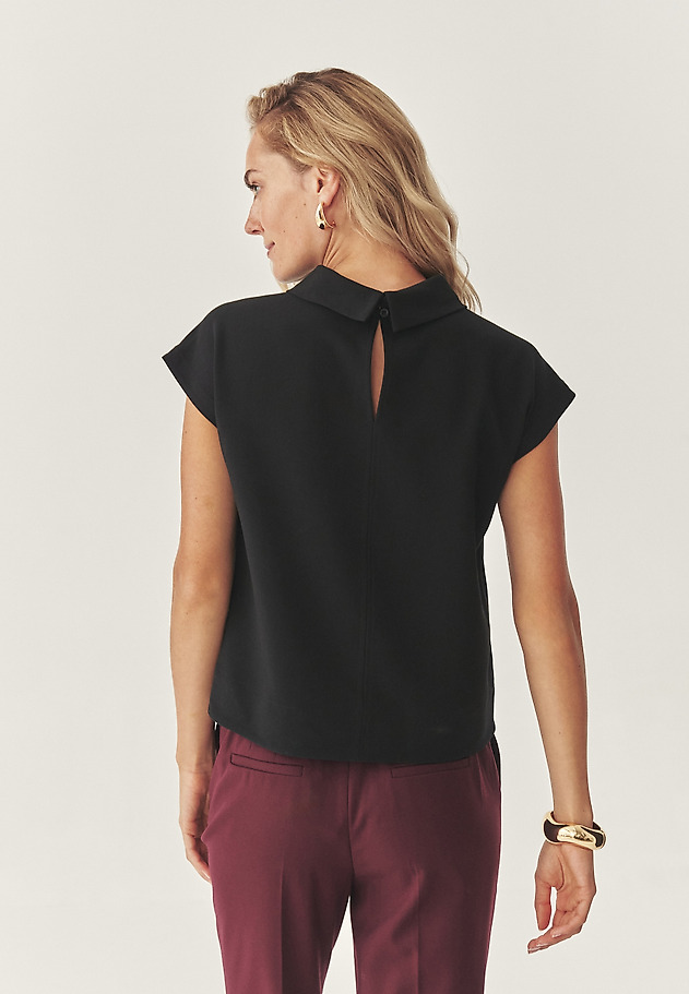 TKANA BLUZA Z ZVITKOM – NESTORIA TKANA BLUZA Z ZVITKOM – NESTORIA ČRNA 3