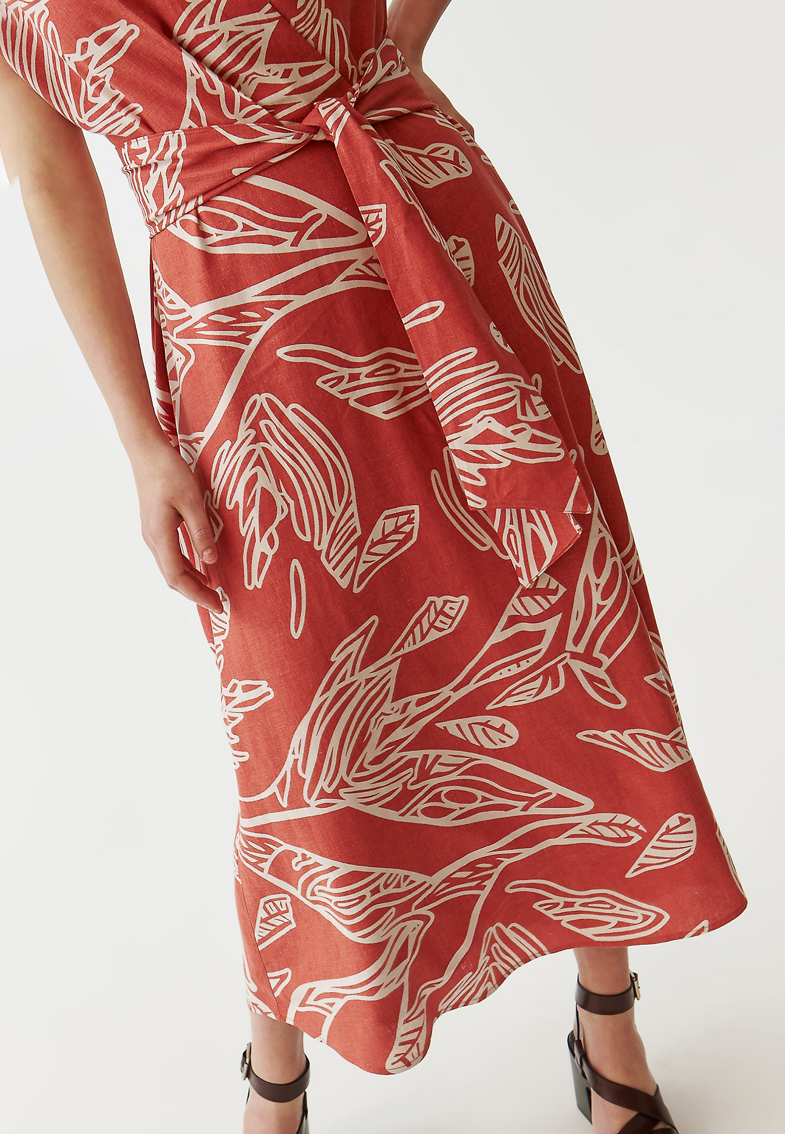 ROCHIE DIN ȚESĂTURĂ CU IMPRIMEU VEGETAL - NESSA ROCHIE DIN ȚESĂTURĂ CU IMPRIMEU VEGETAL - NESSA MULTICOLOR 97025