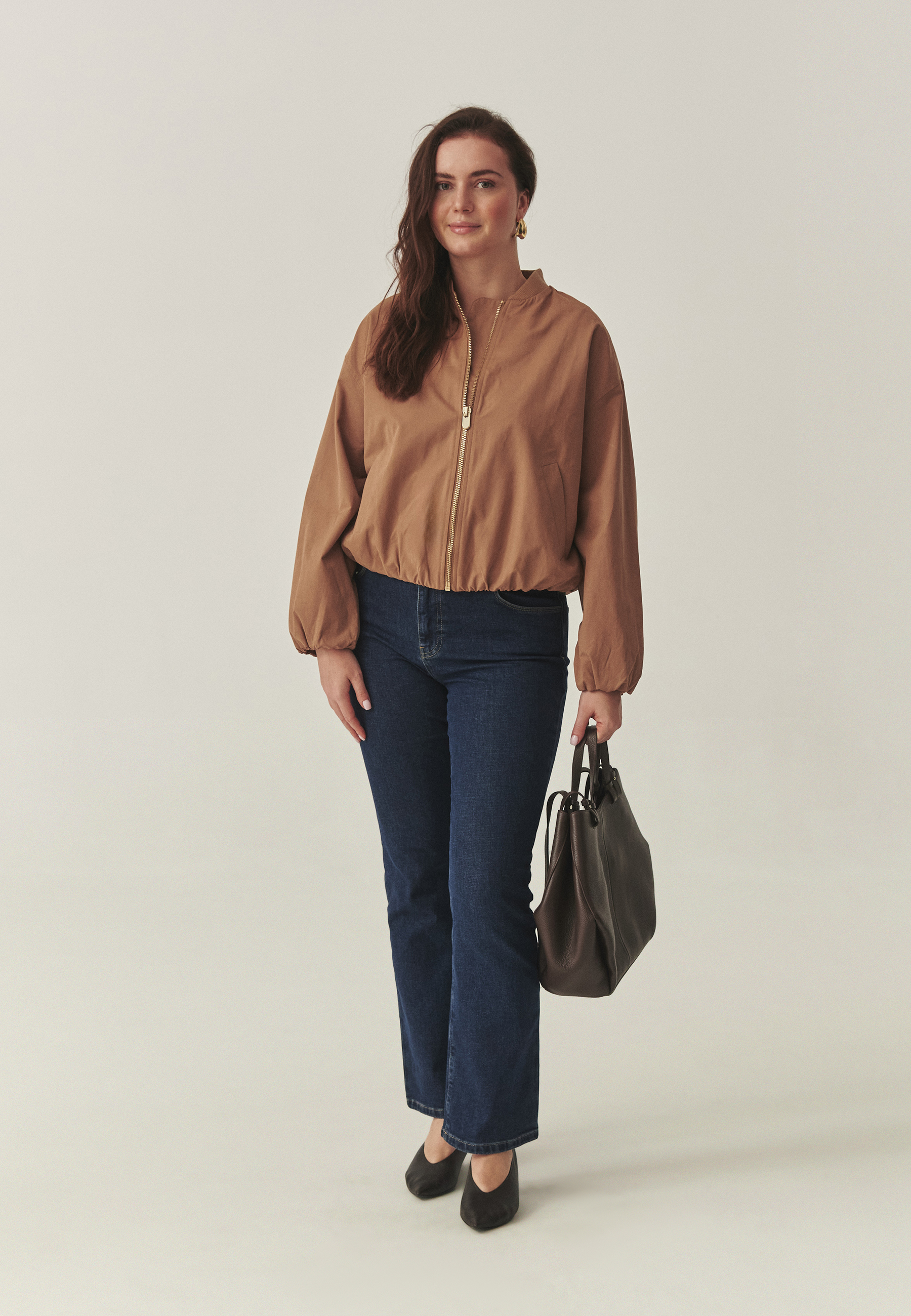 DÁMSKA BOMBERA – SAKALINO BÉŽOVÁ 2