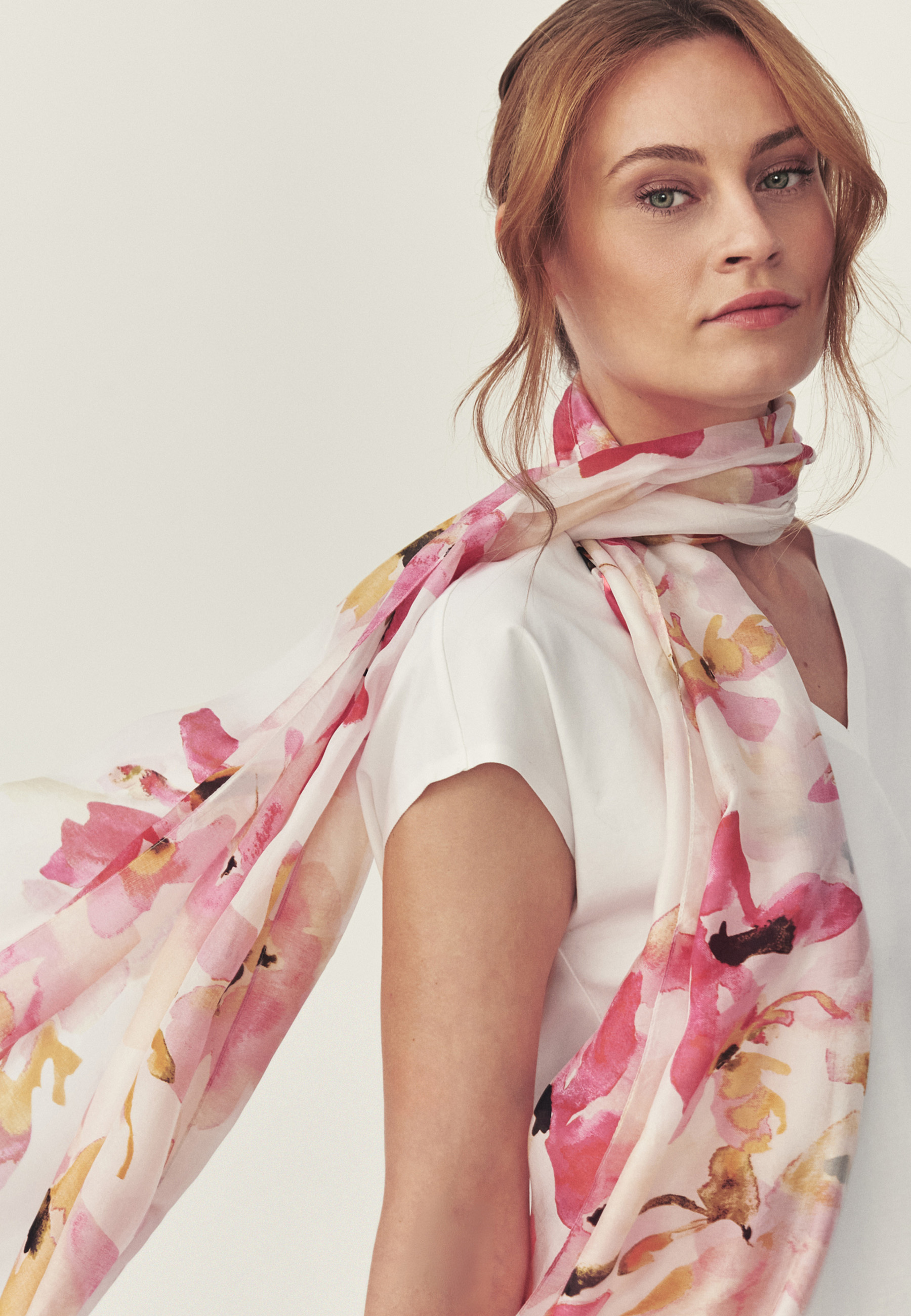 HEDVÁBNÝ ŠÁTEK – MADI