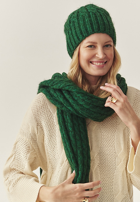 ČEPICE S PŘÍMĚSÍ VLNY – VOLISIA ČEPICE S PŘÍMĚSÍ VLNY – VOLISIA