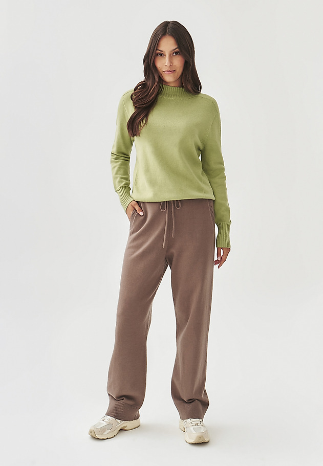 CLASSIC SWEATER WITH A ROUND NECKLINE - ROSIE CLASSIC SWEATER WITH A ROUND NECKLINE - ROSIE ZIELONY 2