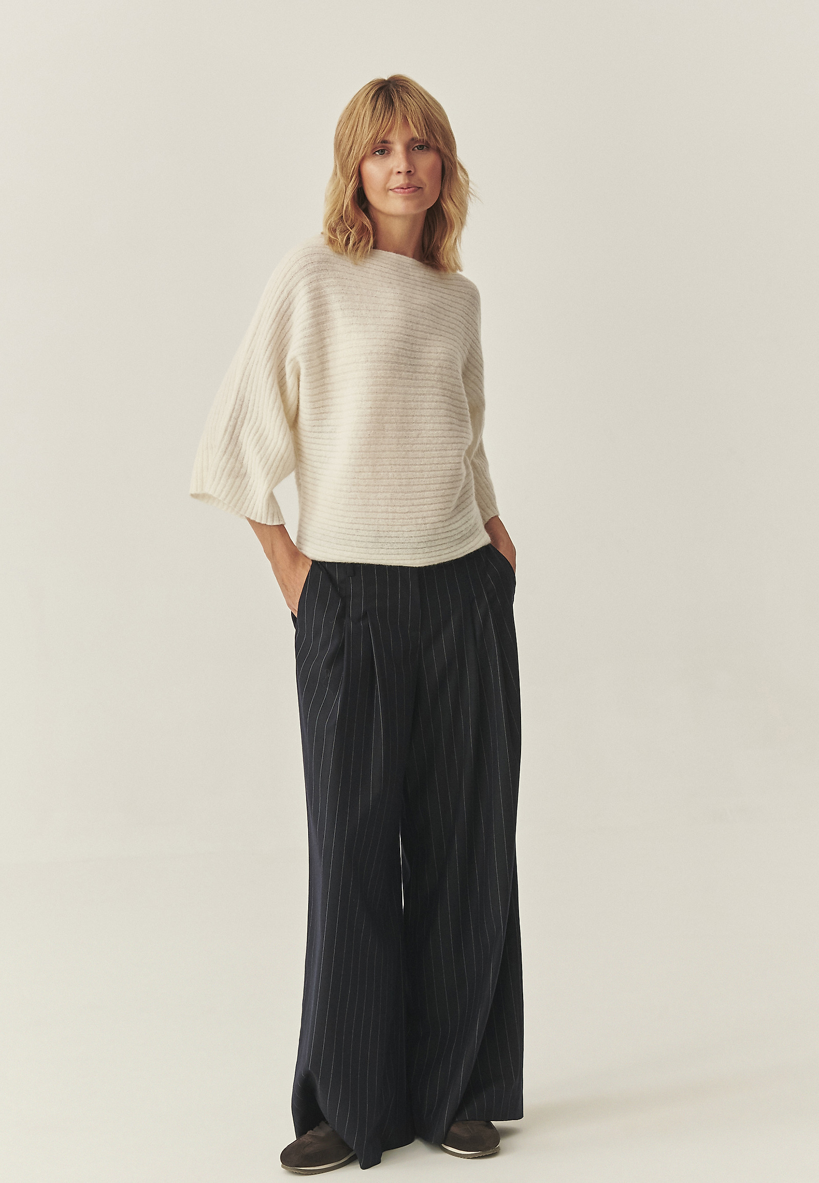 WOOL KIMONO SVETR - EMPIRE WOOL KIMONO SVETR - EMPIRE ECRU 115986