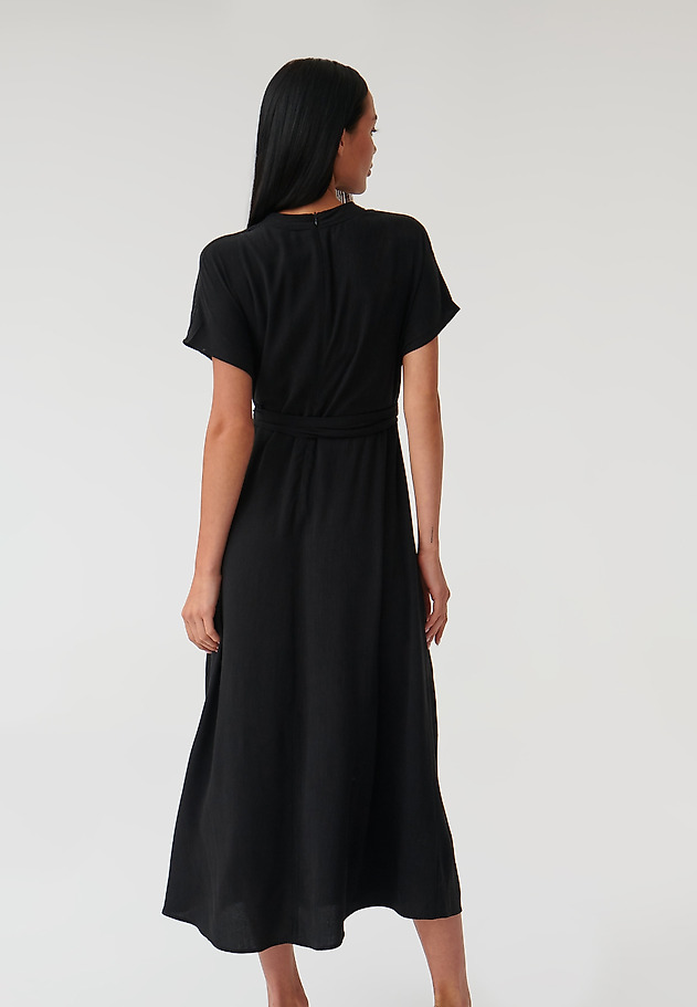 PLÁTĚNÉ ŠATY SE ZAVAZOVÁNÍM WANESSA PLÁTĚNÉ ŠATY SE ZAVAZOVÁNÍM WANESSA ČERNÁ 3