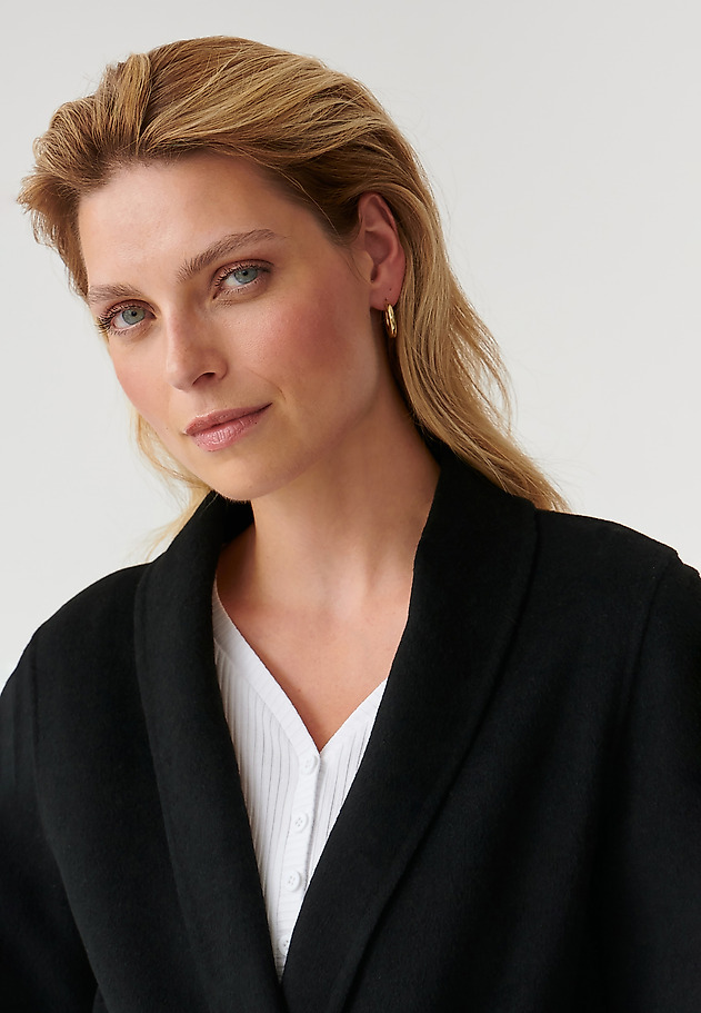 LADIES’ COAT WITH A TIE MOZA 1 LADIES’ COAT WITH A TIE MOZA 1 CZARNY 5