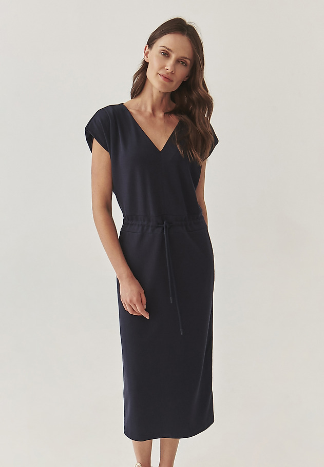 LADIES’ MIDI DRESS WITH V-SHAPED NECKLINE - MANDY LADIES’ MIDI DRESS WITH V-SHAPED NECKLINE - MANDY GRANATOWY 1