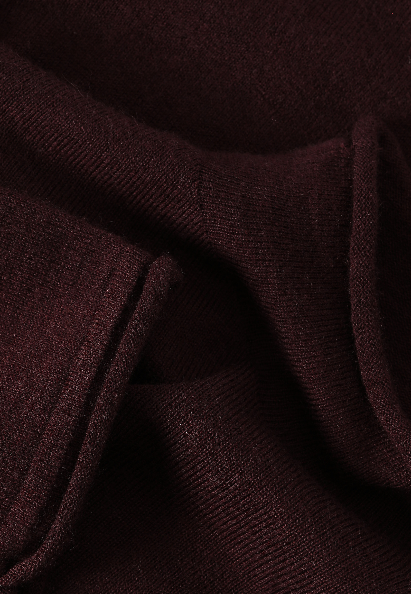 CLASSIC HALF-TIE WITH WOOL BLEND - BROADWAY CLASSIC HALF-TIE WITH WOOL BLEND - BROADWAY RED 116006