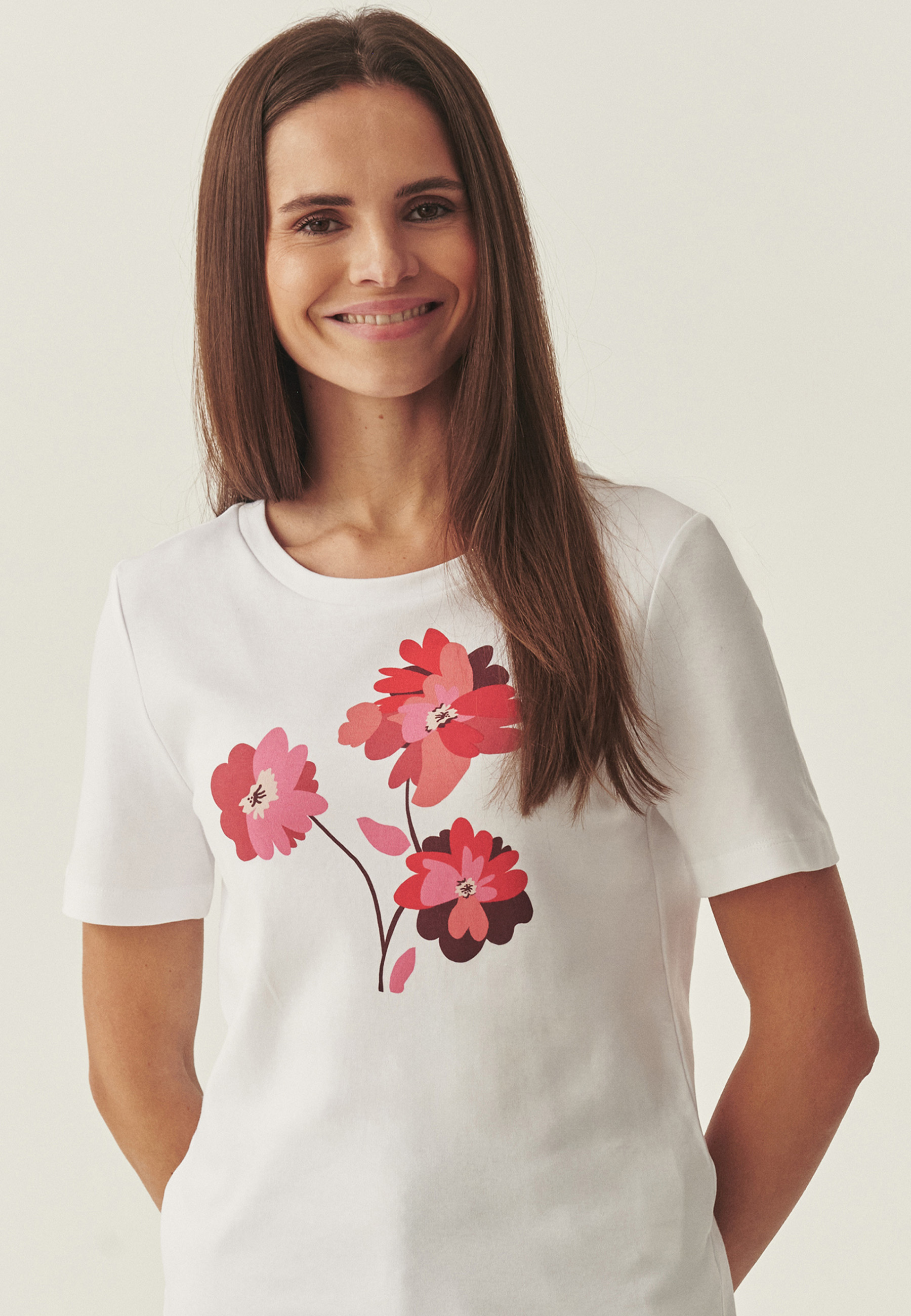 BAVLNENÉ TRIČKO S POTLAČOU A TAJNÝM ŠTÍTKOM – AJMIRJA 1 BIELA 2