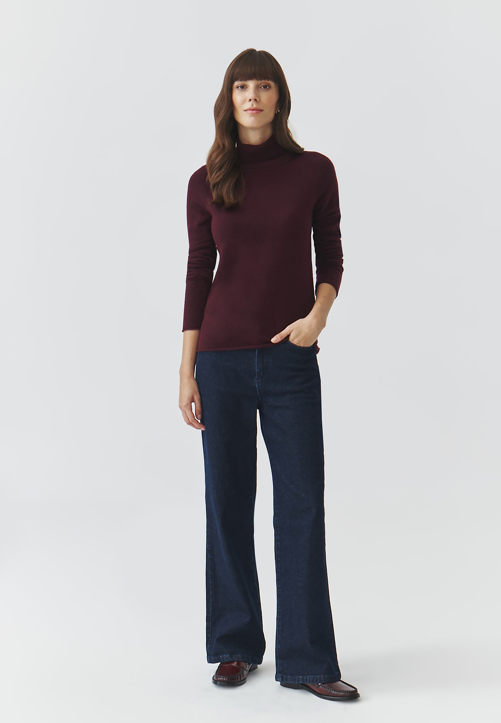 LADIES' WOOLLEN TURTLENECK JUMPER — KONGA LADIES' WOOLLEN TURTLENECK JUMPER — KONGA PURPLE 101926
